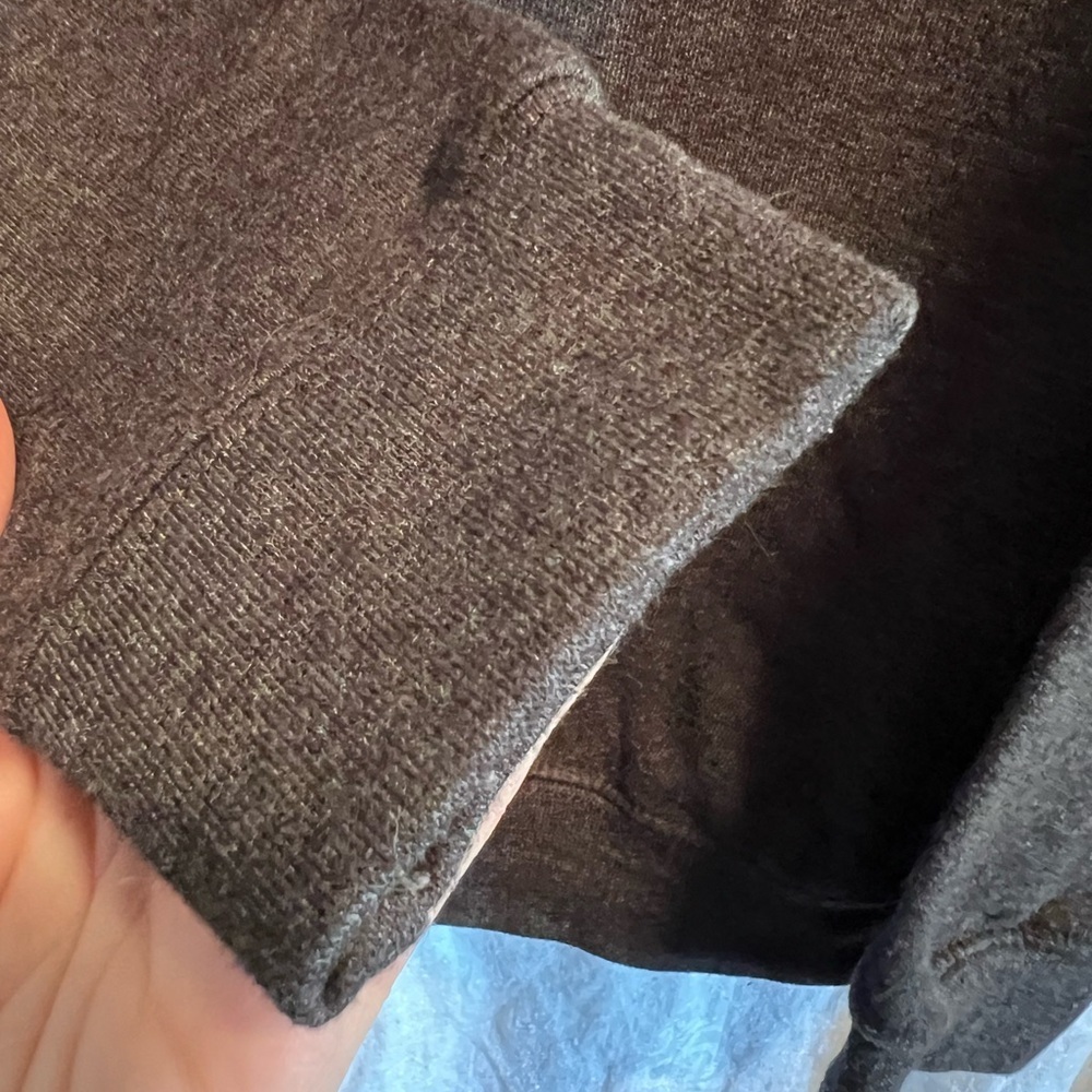 Santa Cruz Rainbow Pride Hoodie. The original. Gray with rainbow print. Size L. - Picture 7 of 7